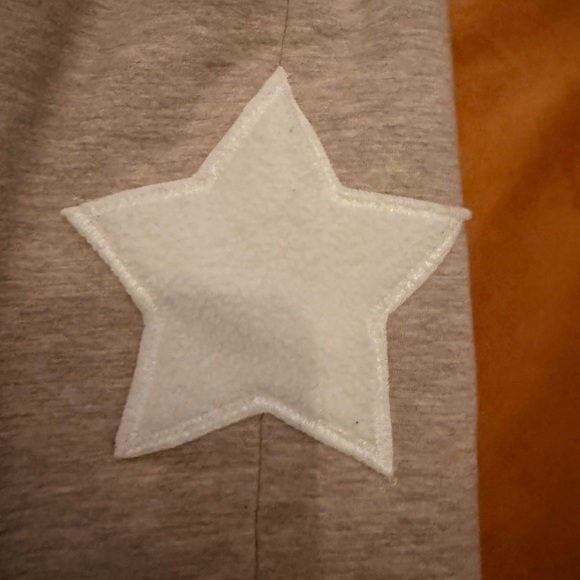 No Boundaries Gray Joggers with White Star Accents - Picture 4 of 6